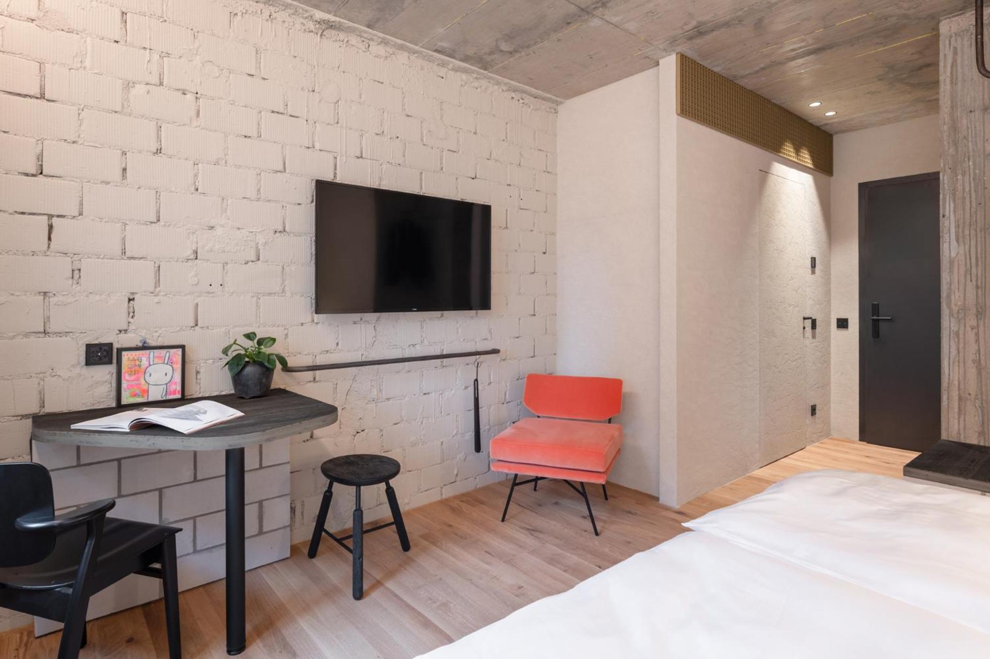 B5 Boutique Hotel (Adults Only) ลูกาโน ภายนอก รูปภาพ