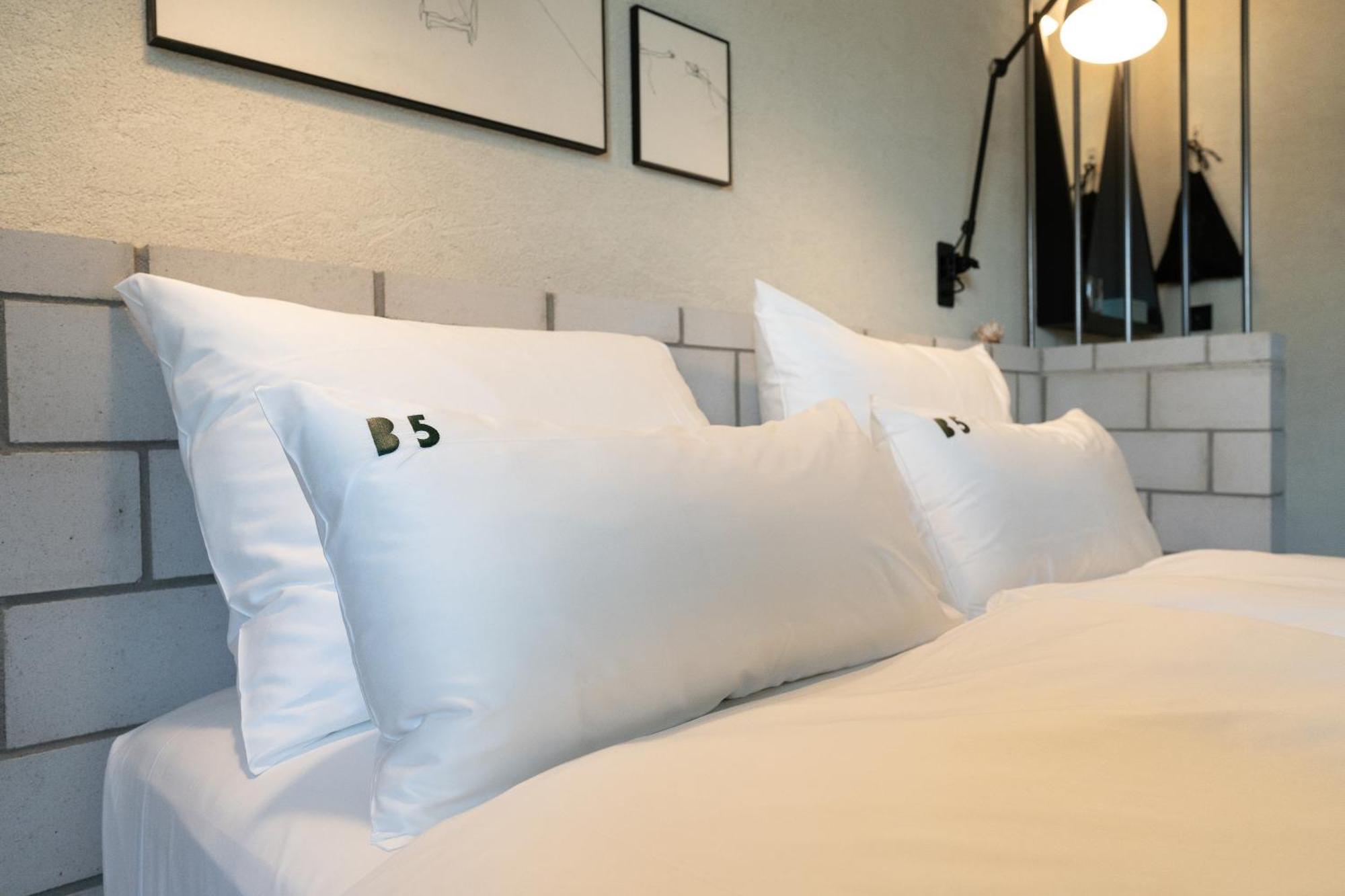 B5 Boutique Hotel (Adults Only) ลูกาโน ภายนอก รูปภาพ