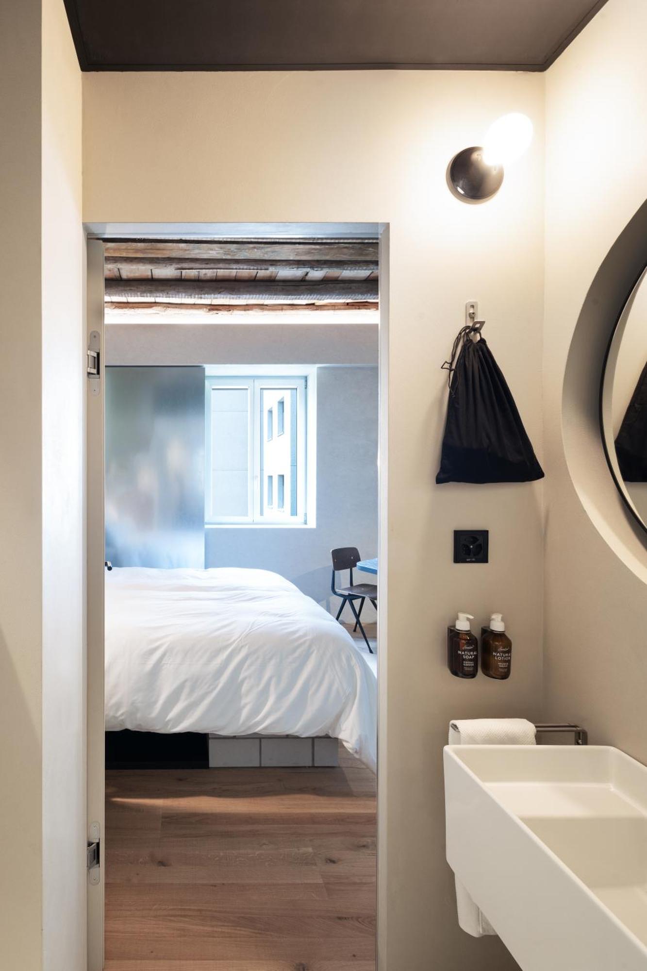 B5 Boutique Hotel (Adults Only) ลูกาโน ภายนอก รูปภาพ